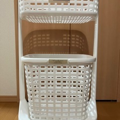 【受け渡し者あり、先着順、美品】洗濯カゴ