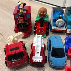 【0円お譲り】乗り物　おもちゃ9点　アンパンマン 　トーマス、　　の画像