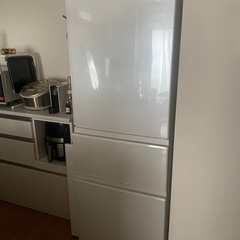三菱 3ドア冷蔵庫 MR‑C33F‑W（330 L / ホワイト...