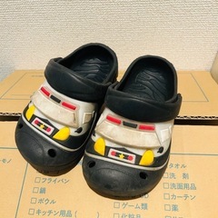 光るパトカーサンダル