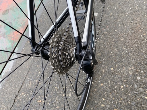 ロードバイク GIANT DEFY ALUXX 700×26C ジャイアント
