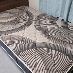 シモンズ　セミダブルベッド　両面利用可能