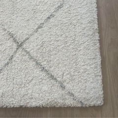 IKEA人気ラグTVERSTED トヴェルステド ラグ 133x195 cmの画像