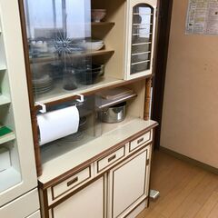 ⑫引き取り限定　食器棚②の画像
