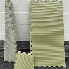 畳柄ジョイントマット　1m×1m 厚さ約3.5〜4cm　21枚の画像