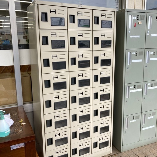 【ジモティー割引で最大15％OFF⭐️】 KOKUYO　靴箱　シューズケース　下駄箱　学校　オフィス