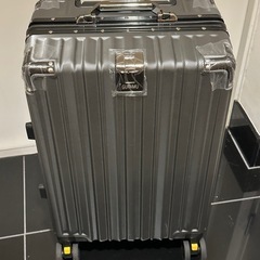 （取引中）機内持込可 CALIFORNIA OUTFITTERS...
