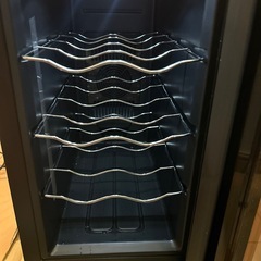 美品 動作確認済み2025年製 ワインセラーの画像