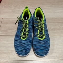 adidas BODYMAKERスニーカー27.5cm、28cm
の画像