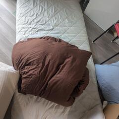 羽毛布団とマットレスのセットあげます