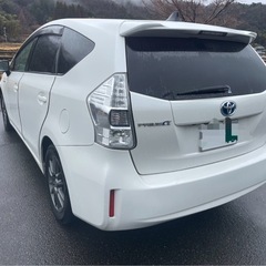 プリウスa トヨタ　プリウスアルファの画像