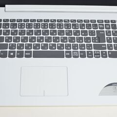 中古ノートPC Lenovo ideapad320-15IAP INTELCeleron N3350 Webカメラ搭載。256GB高速SSD搭載。メモリー4GB、無線/Bluetooth、DVDドライブの画像