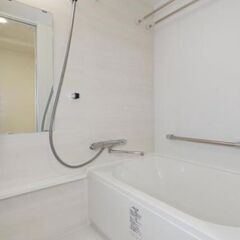 【新宿区★特集】都営新宿線/曙橋駅 歩4分　1Kマンション✨オートロック、室内洗濯置 システムキッチン、温水洗浄便座、脱衣所 エレベーター、洗面所独立、2口コンロ 宅配ボックス、バイク置場 敷地内ごみ置き場、都市ガス − 東京都