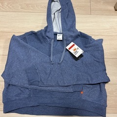 新品NIKEパーカー