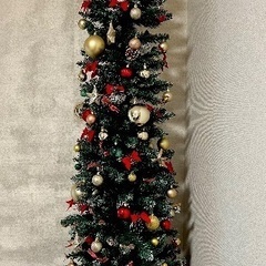 装飾と照明が充実したクリスマスツリー! 210cm