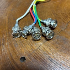 映像系のケーブルだとの画像