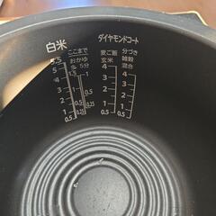 備長炭釜　内釜のみ　TOSHIBA 圧力IH炊飯器 RC-10VXP  5.5合炊き
の画像