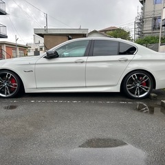 BMW M5フルカスタム⭐️ 523iＭスポーツP 近隣は無料配...
