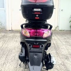 非常に良好なエンジン。SYM RV125i。バッテリーは新品。フロントディスクブレーキ、リアディスクブレーキ。燃料噴射システム。走行距離16,882キロ. ◆安い価格で安心して乗れる良いバイクを提供しています。の画像