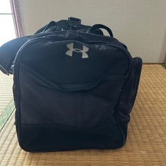 アンダーアーマー  ダッフルバッグの画像