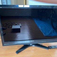 東芝レグザ37インチ液晶テレビ
