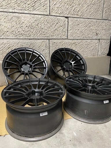 ホイール 18インチ ENKEI RS05RR