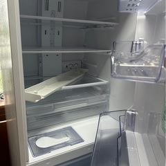三菱 【右開き】330L 3ドア冷蔵庫 ホワイト MR-C33K-Wの画像