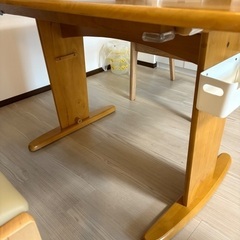 ダイニングテーブル　119×74×70 伸縮式の画像