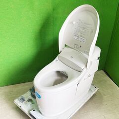 【清潔クリーニング済】LIXIL DT-CL114AHU BM8 タンクレスタイプ　 一体型便器 　リモコン+配管 セット■A-986の画像