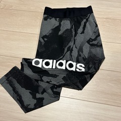 adidas レギンス