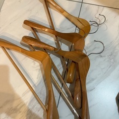 メンズ木製ハンガー