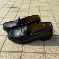 HARUTA 黒ローファー22.5cmの画像