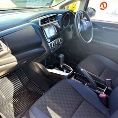 ⭐２６年式★ホンダフィット★１３G　Ｆパッケージ⭐２年車検・２年保証付き！下取り可能♪の画像