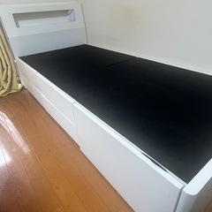 シングルベッド　収納付き