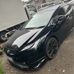 60プリウス　フルモデリスタ　距離1万キロ