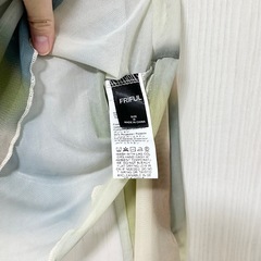 新品未使用🌸シアートップス Mサイズの画像