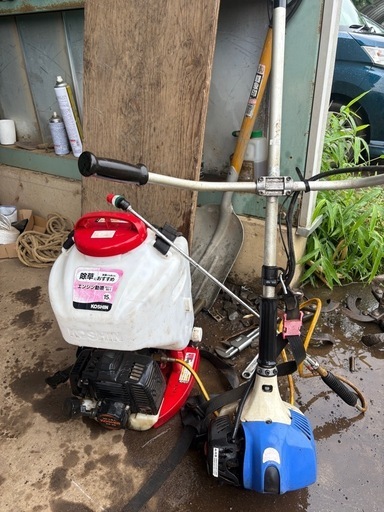 草刈機と動力噴霧器