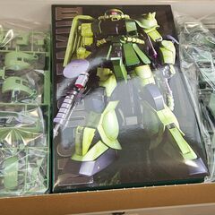 ガンプラ　PG　量産型　ザク　Ⅱ　【ジャングルジャングル堺初芝店】　堺市（東区　西区　北区　南区　堺区　美原区）高石市　泉大津市　忠岡町　和泉市　松原市　大阪狭山市の画像