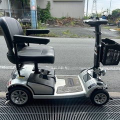 美車　シニアカー　電動車椅子　セニアカーの画像