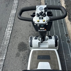 美車　シニアカー　電動車椅子　セニアカーの画像