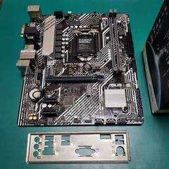 未使用品 フルモジュラーGOLD認証電源 / 第11世代対応 MicroATXマザーボードの画像