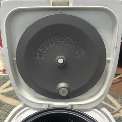 zojirushi炊飯器3合の画像