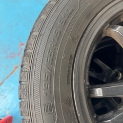 スタッドレスタイヤ195/65r15の画像