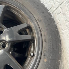 スタッドレスタイヤ195/65r15の画像