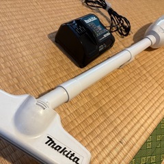 【締切りました】マキタ 充電式掃除機の画像
