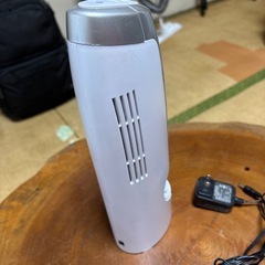 スリムタワー型　空気清浄機の画像