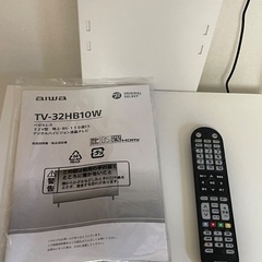 テレビ台付き　aiwa 液晶テレビ　TV-32HB10Wの画像