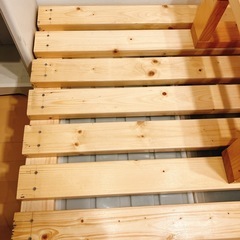 SPF材 2×4 木製パレットの画像