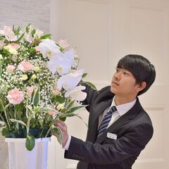【TVCMで話題】「小さな森の家」家族葬ホールの＜セレモニーアシスタント＞シフト柔軟♪☆経験ゼロでも大丈夫◎研修あり＼ミドル＆シニア活躍中／週3日×1日5h～♪ブランクOK！の画像