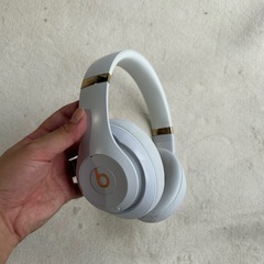 beats ヘッドホンの画像